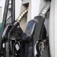 Benzinde 3. büyük indirim