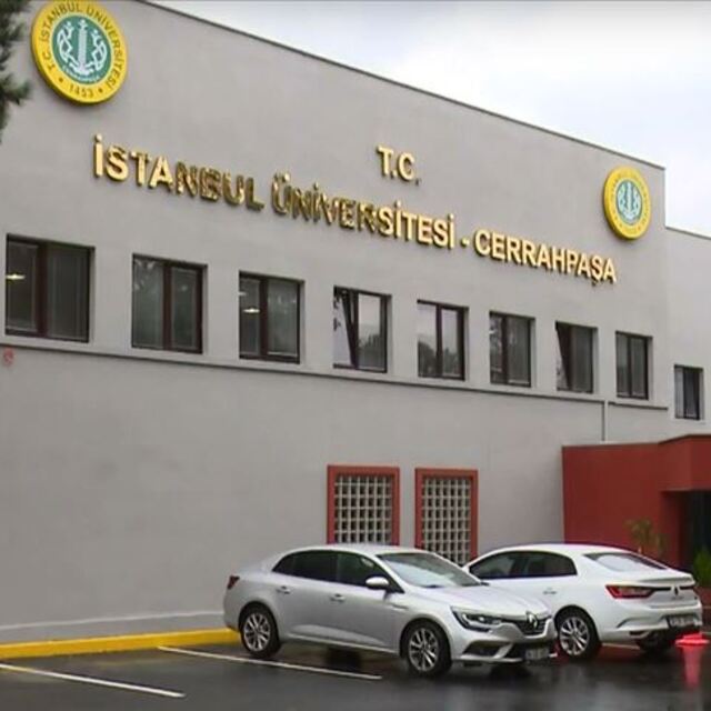 Tıp profesörü koronavirüs oldu