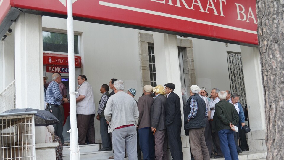 Emeklilerin dikkatine! Bankalardan kritik uyarı