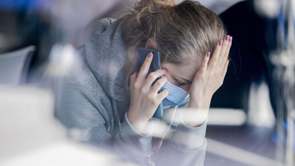 Salgında ölü sayısı 8 bine yaklaştı! Dünya korkuyor!