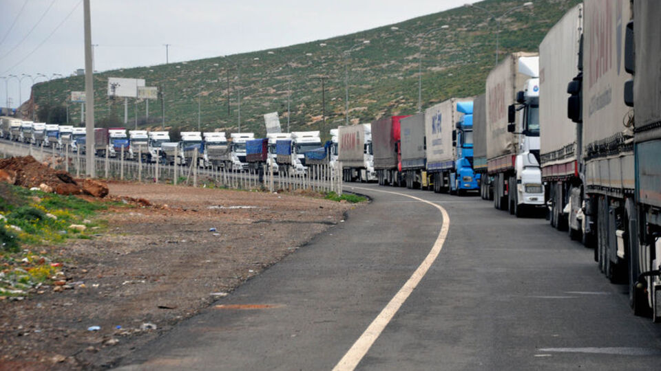 Cilvegözü'nde TIR yoğunluğu