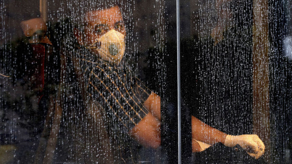 İran ve İspanya'da can kaybı ve vaka sayısında artış!