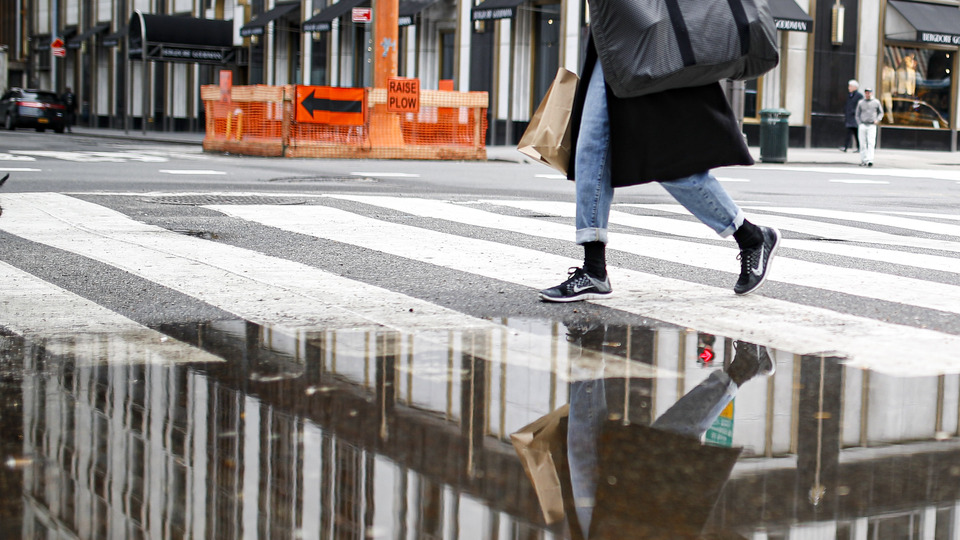 New York Valisi: Salgın 45 günde zirveye çıkabilir