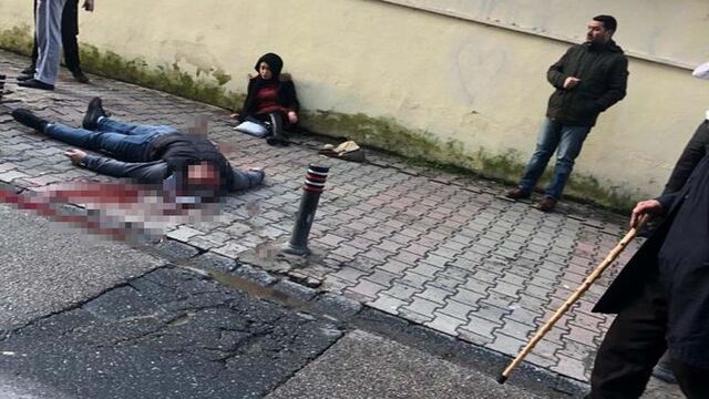 Kadına kurşun yağdırdı! Sokaktaki genci de vurdu!