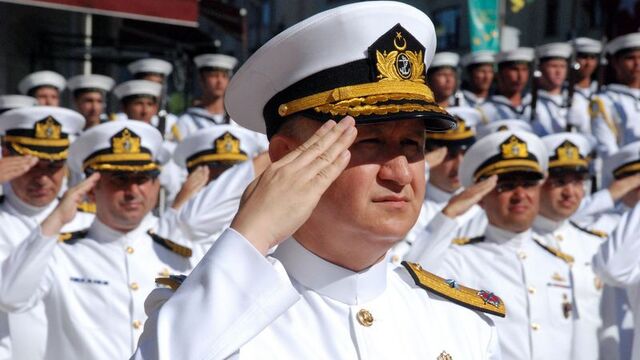 FETÖ'den amirale 8 yıl 9 ay hapis ve tahliye!