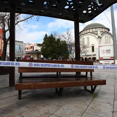 Salgına aldırmayan yaşlılar için çarpıcı önlem!