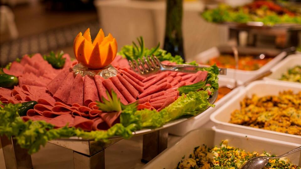 Otellere 'açık büfe' uyarısı