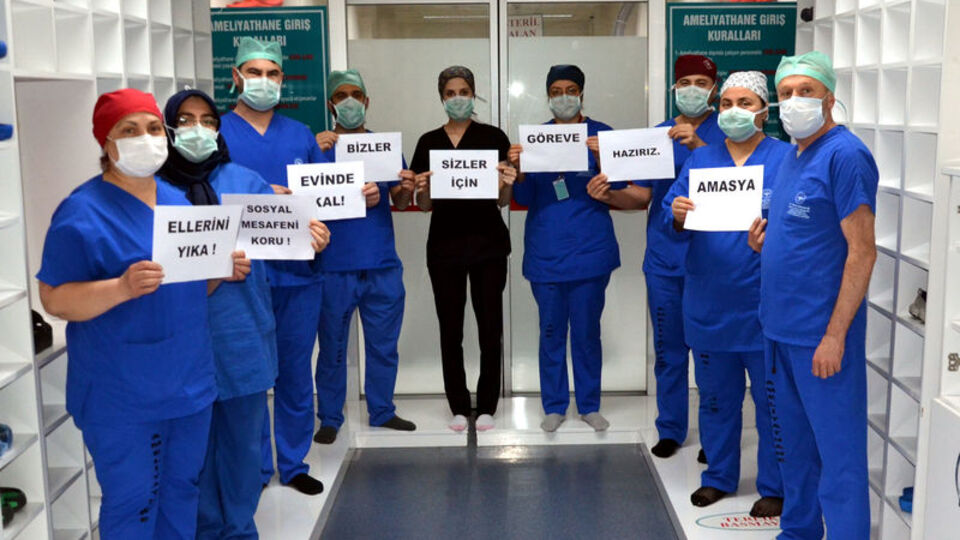 Sağlık çalışanlarından "evinde kal" çağrısı