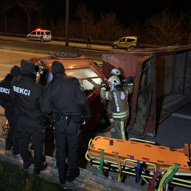 TEM otoyolunda feci kaza: 2 ağır yaralı
