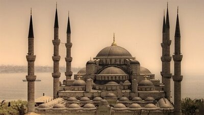 İstanbul cuma saati kaçta 20 Mart 2020