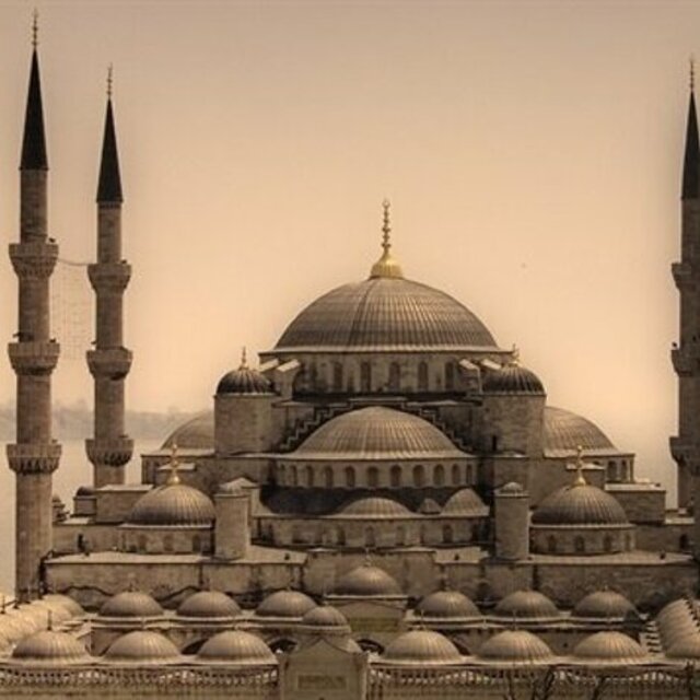 İstanbul cuma saati kaçta 20 Mart 2020
