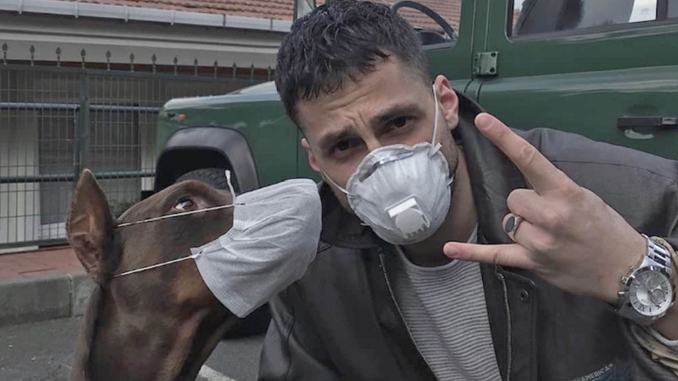 Spor salonunu evine taşıdı