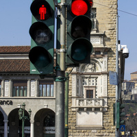 Karantinaya rağmen insanlar parklardaydı, ordu devreye girdi!