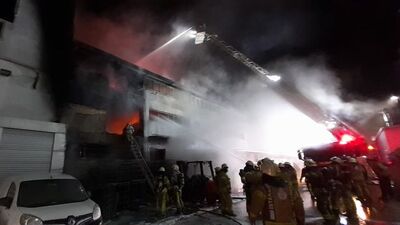 Esenyurt'ta fabrika yangını