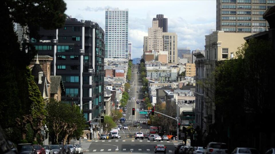 California'da kabus: 8 hafta içinde 13 milyon kişi enfekte olabilir