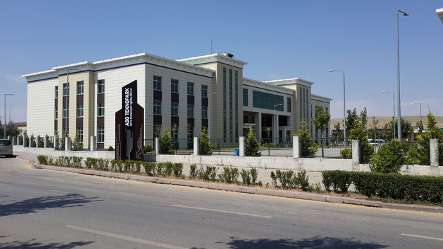 Bakan Varank'tan teknoparklara kira talimatı