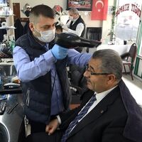 Koronavirüs berberleri kapattı!