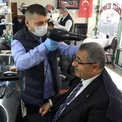 Koronavirüs berberleri kapattı!