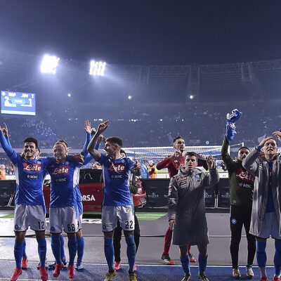 Kimseye kulak asmıyorlar!