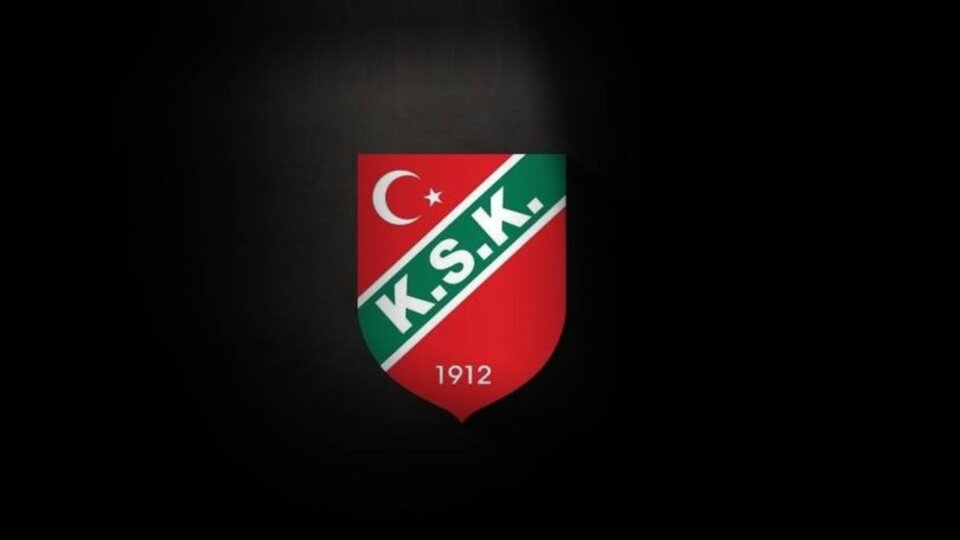 Karşıyaka´da 4 futbolcu eve gitmedi