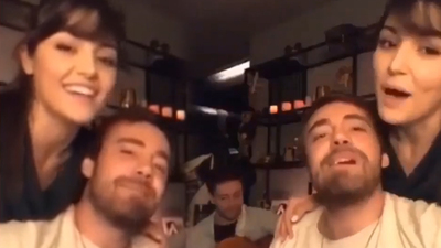 Murat ile Hande'den mini konser