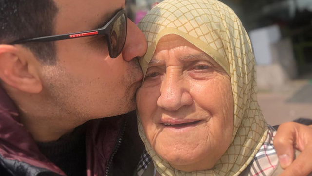"Seni ayakta alkışlıyorum"