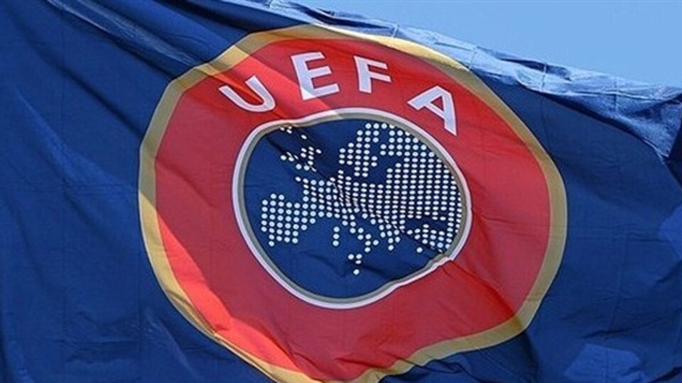 UEFA finalleri askıda!