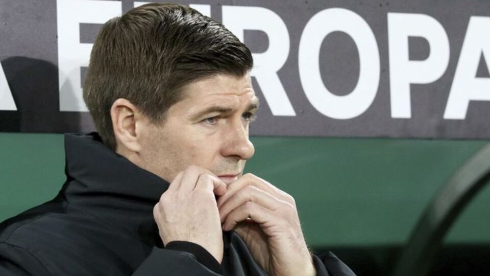Steven Gerrard'dan "evde kal" çağrısı