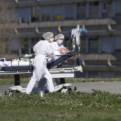 İspanya'da huzurevlerinde kalan yaşlılar ölüme terk edildi!