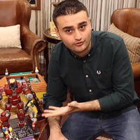 CZN Burak evinin kapılarını açtı