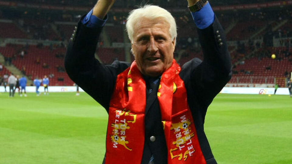 Eski milli kaleci Akbay vefat etti