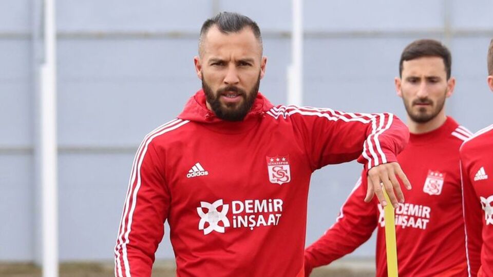 Yasin Öztekin'den Terim'e mesaj