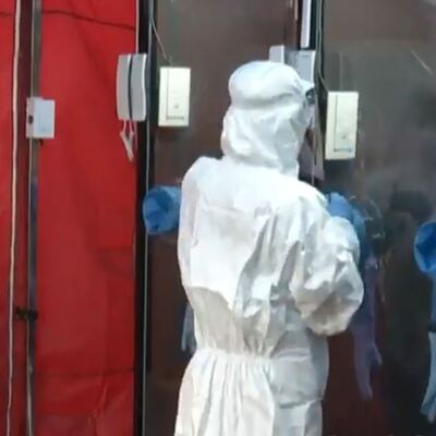 Telefon kulübesinde korona testi!