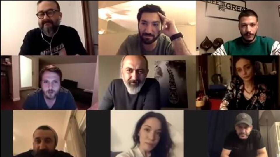 Çukur oyuncuları "Çukur Evde" ile hayranlarıyla buluştu