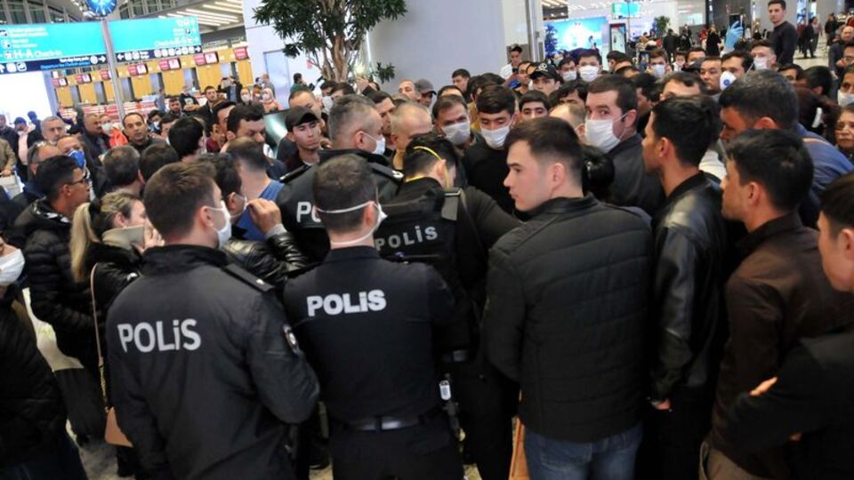 İstanbul Havalimanı'ndaki Cezayirlilerle ilgili açıklama