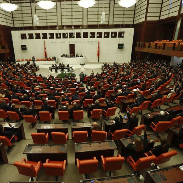 Torba teklif TBMM'de kabul edildi! Kovid-19'a karşı yeni tedbirler