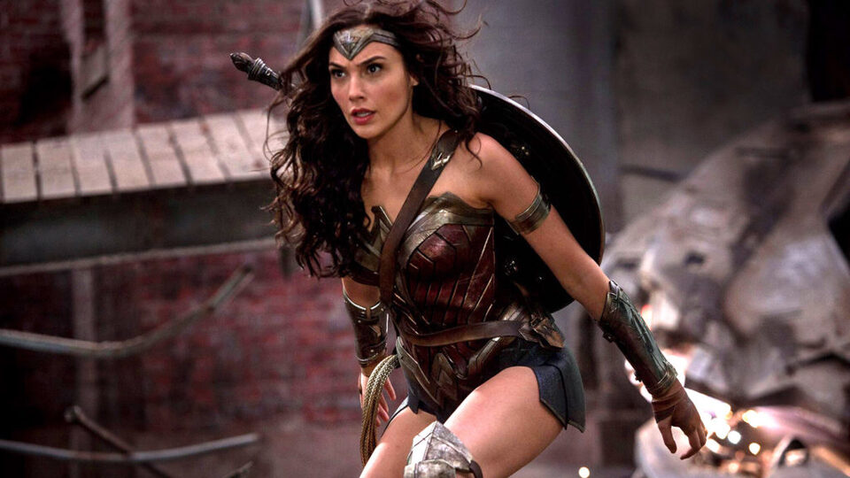 'Wonder Woman' da koronavirüsten kaçtı!