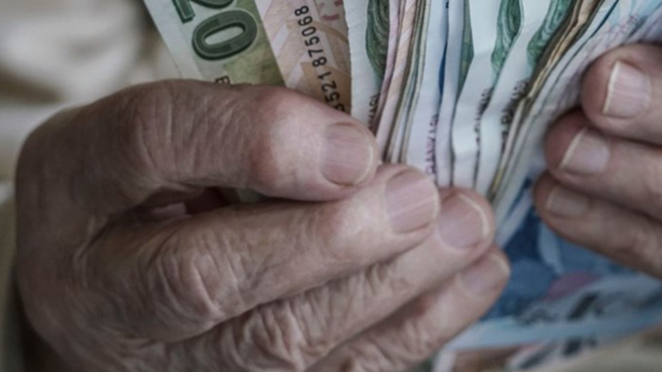 İçişleri Bakanlığı'ndan Kamu bankaları ve PTT ile maaş iş birliği