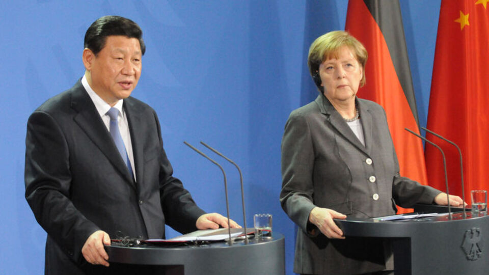 Merkel, Çin Devlet Başkanı Şi ile koronavirüsü görüştü