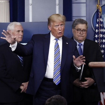 Trump'tan ilginç koronavirüs şakası!