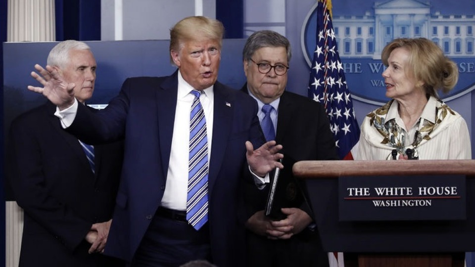 Trump'tan ilginç koronavirüs şakası!