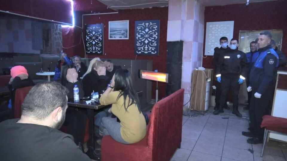 Eğlence mekanlarına korona baskını: 20 gözaltı