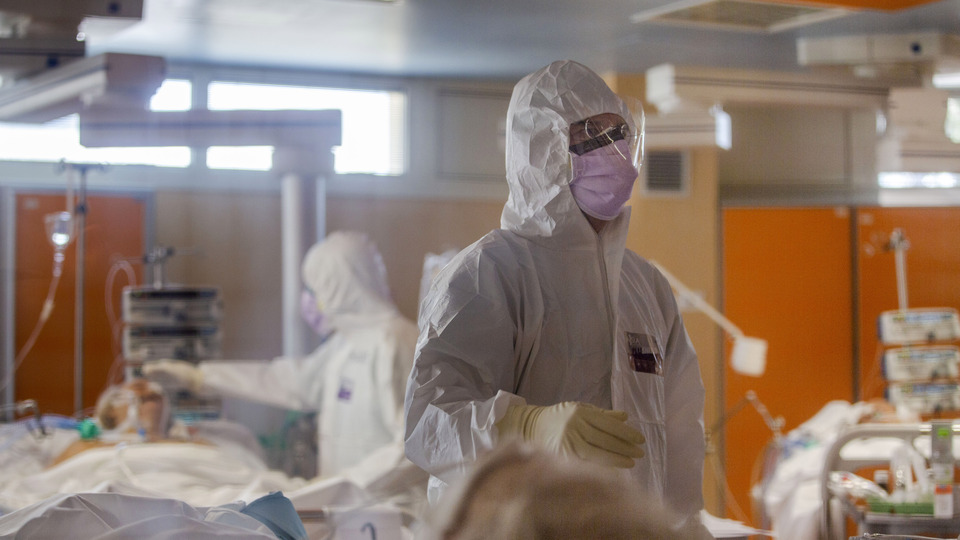 Hava sıcaklığı koronavirüsü böyle etkiliyor!