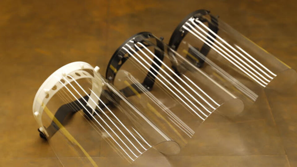 Sağlık çalışanlarına yüz kalkanı desteği