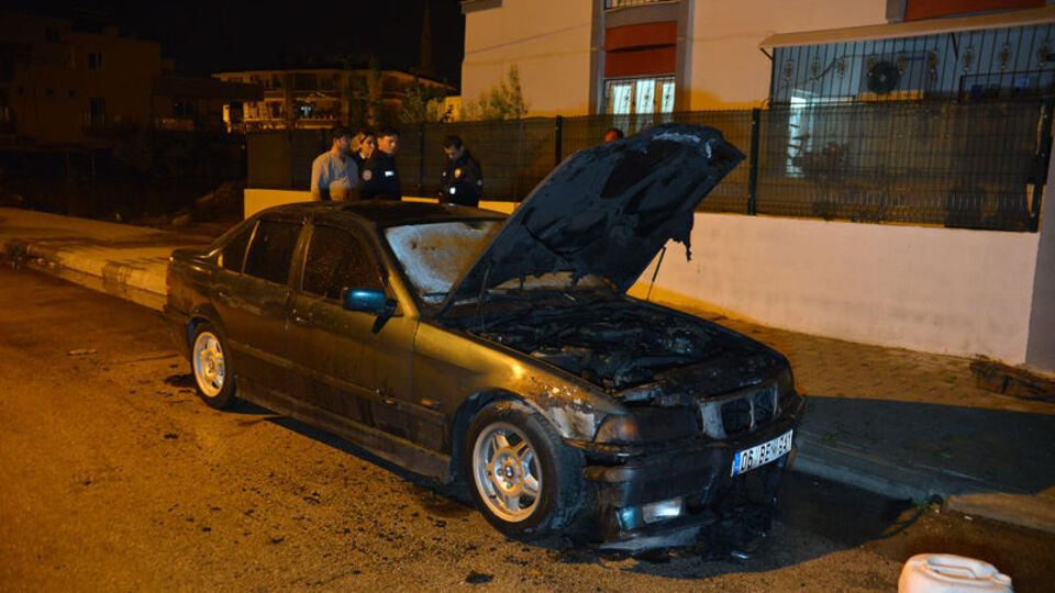 Otomobil kundakçısından silahlı saldırı