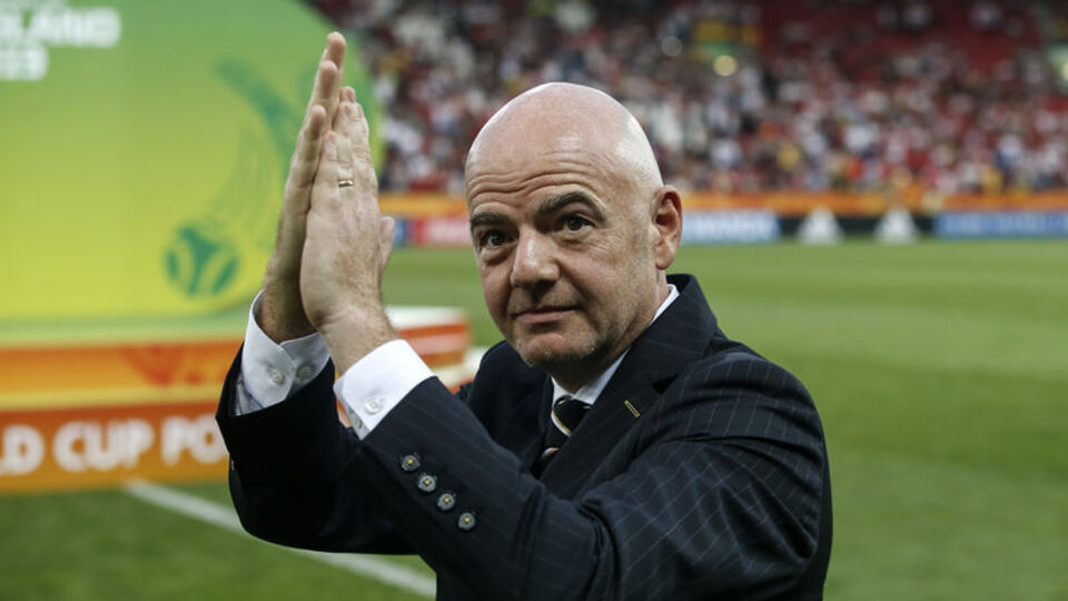 FIFA'dan korona ayarı!