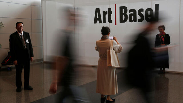 'Koronavirüs Art Basel'i erteletti