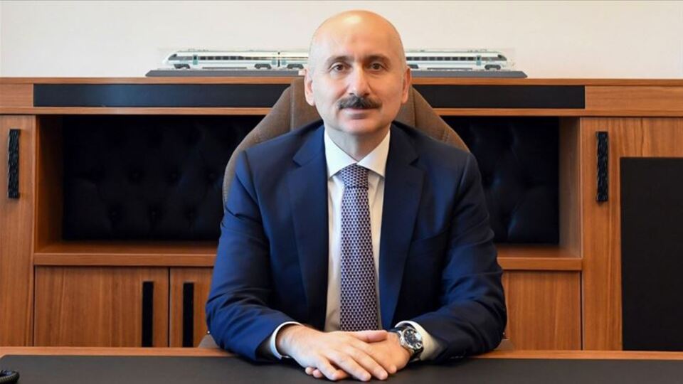 Adil Karaismailoğlu kimdir?