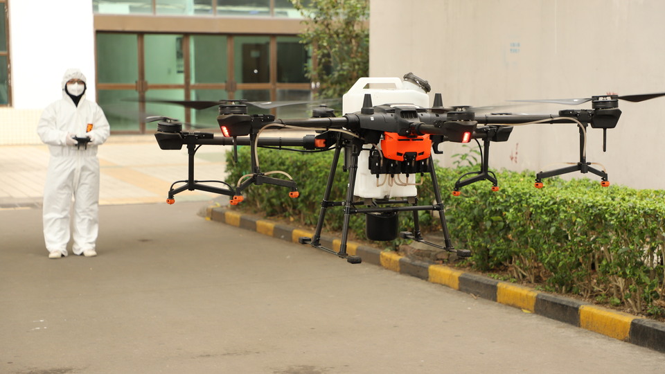 Bu drone'lar koronavirüs ile savaşıyor