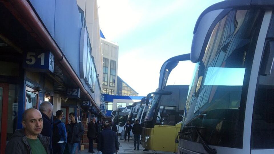 Otobüsle seferler 17.00'den itibaren durduruldu!